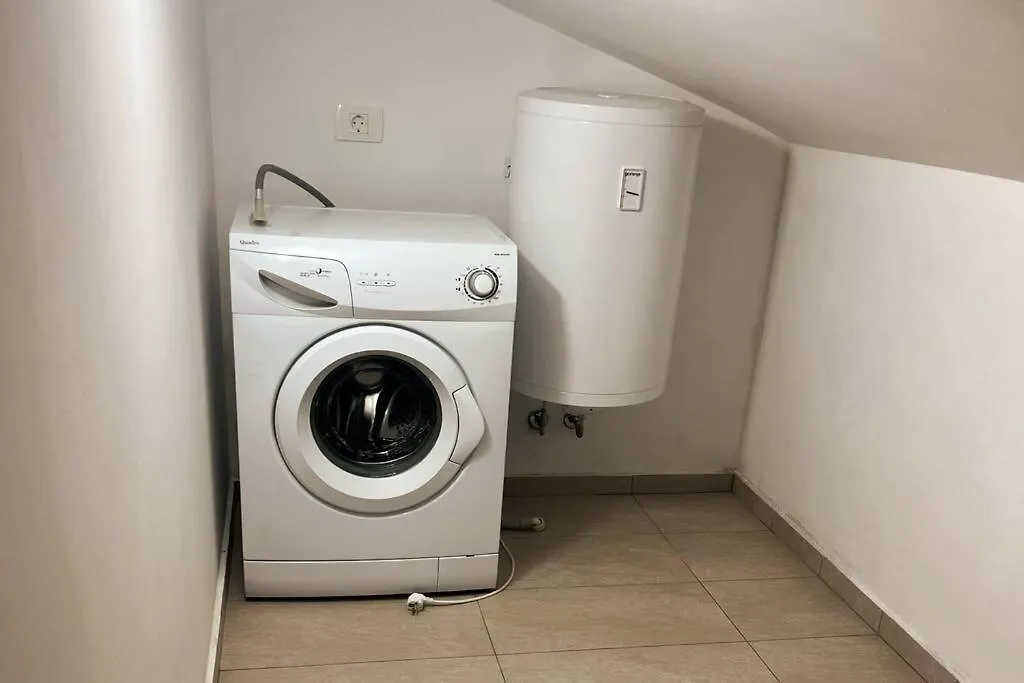Apartment Vacation Rental Near Pula Loborika